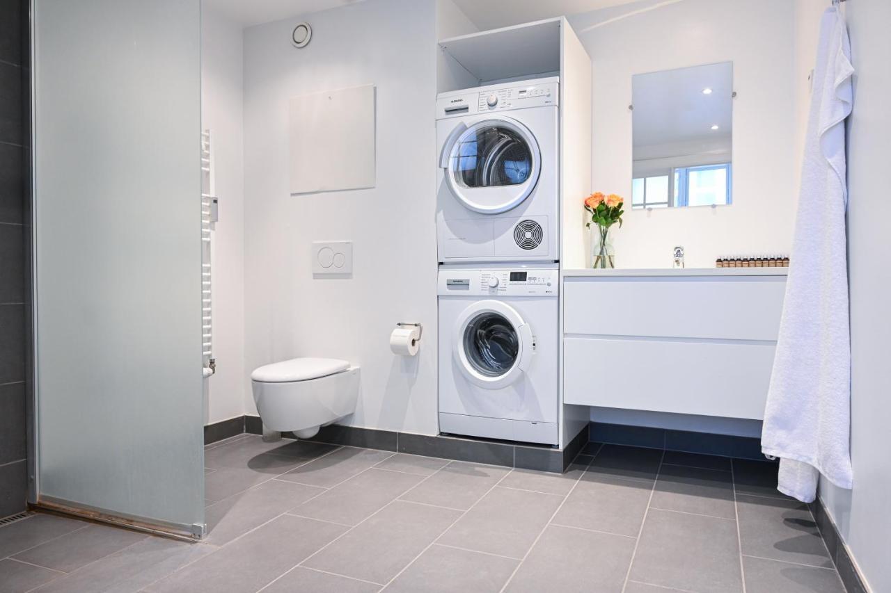 Sanders Tower - Cozy Two-bedroom In Charming Lejlighed *